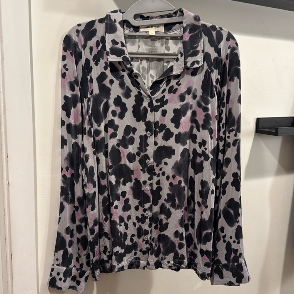 Cloth & Stone Multicolored Gray Black Purple Animal Print Blouse Size L EUC